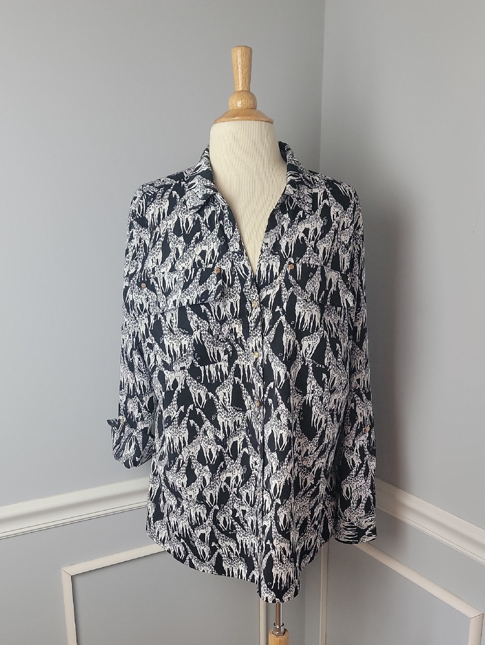 CHARTER CLUB Black White Giraffe Safari Print Casual Button Up Blouse Top XL